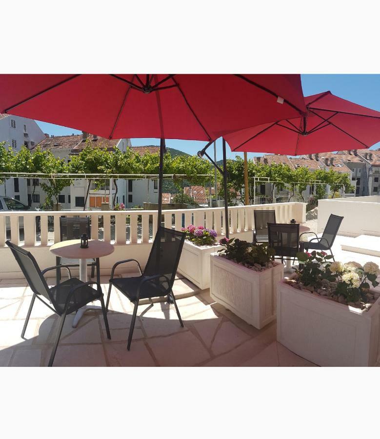 Apartments M&E Mokošica Екстериор снимка