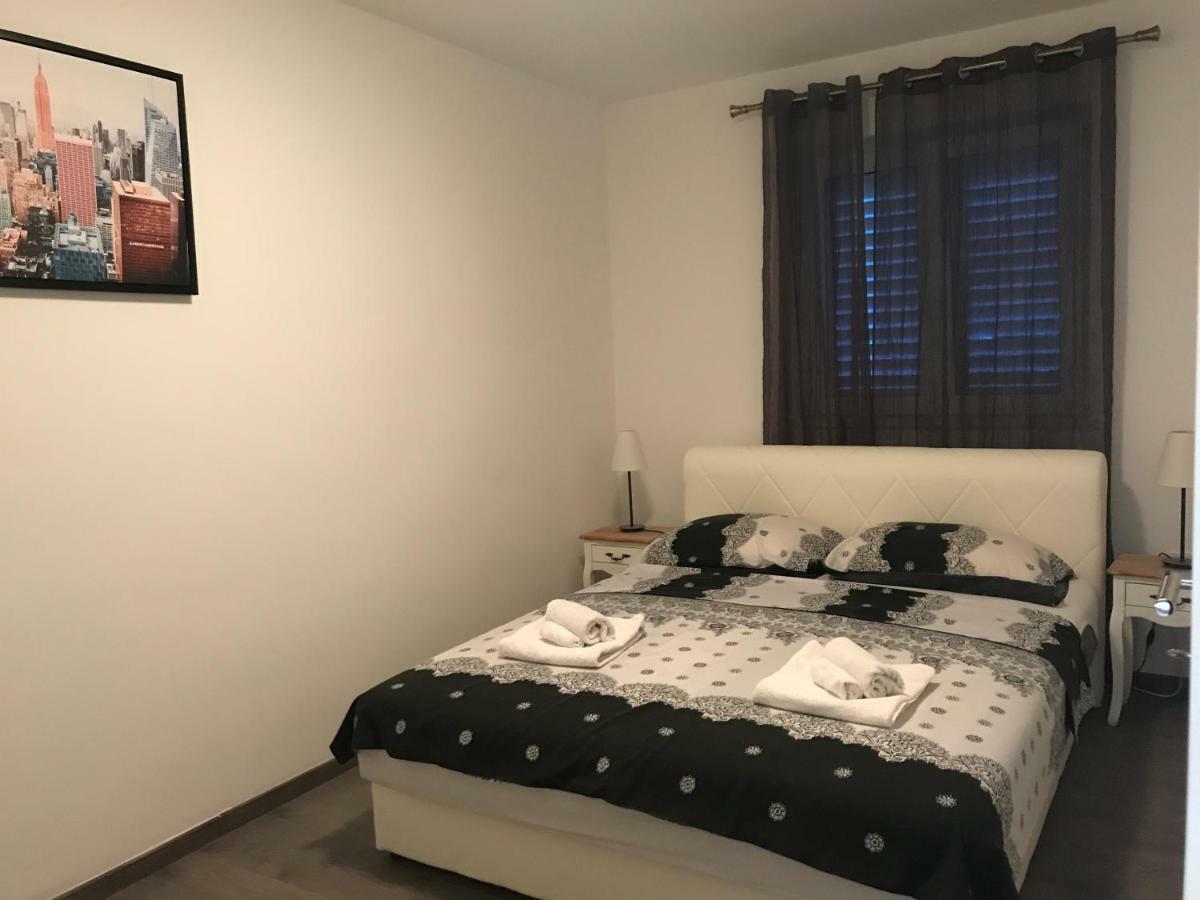Apartments M&E Mokošica Екстериор снимка