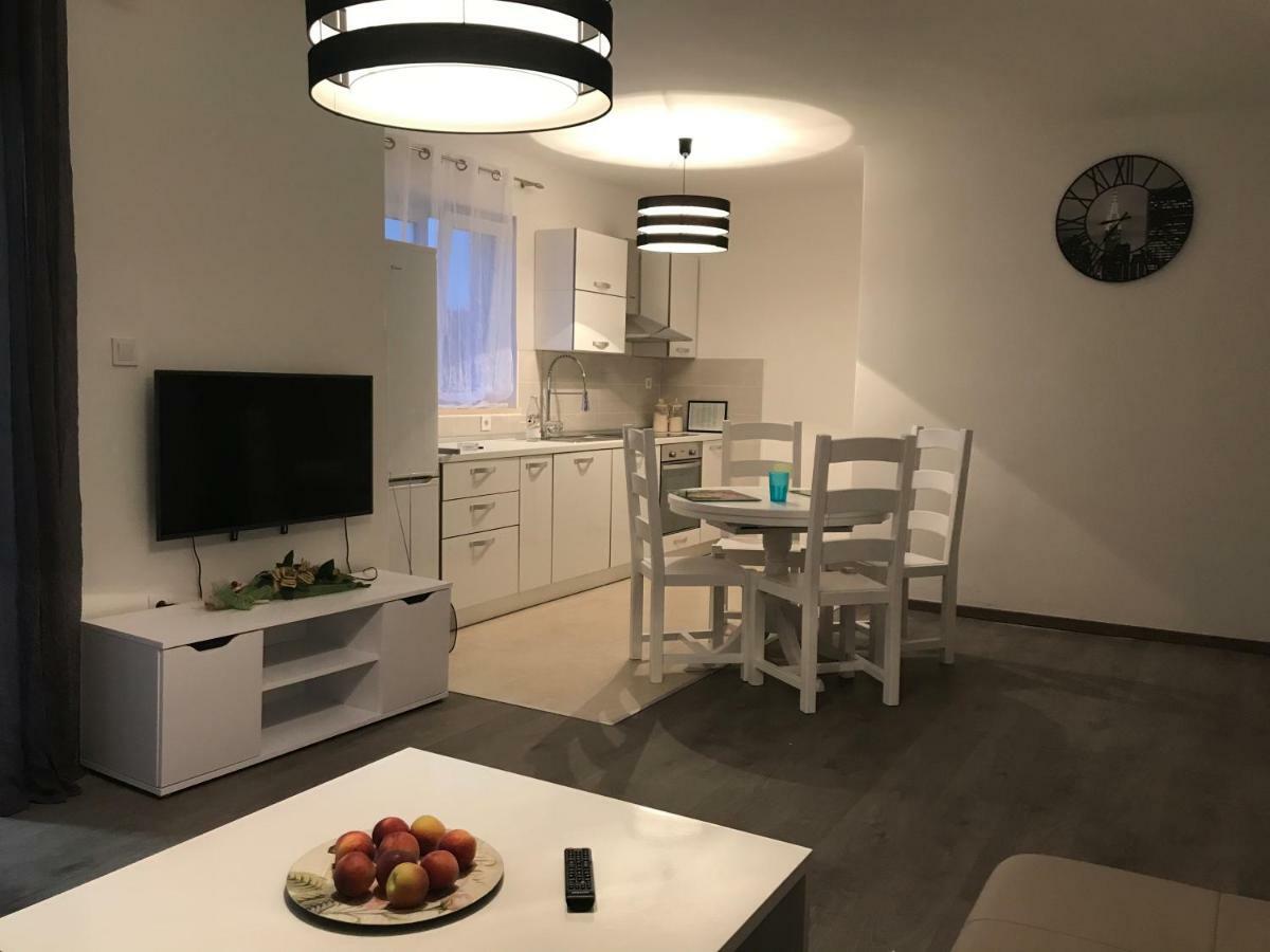 Apartments M&E Mokošica Екстериор снимка
